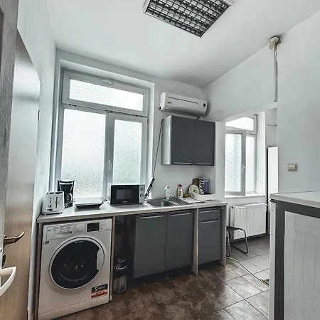 Twin-tam House Apartment *